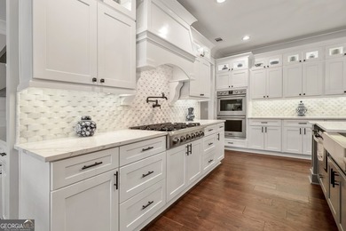 Welcome to 204 Tuxedo Circle, a stunning custom-built residence - photo 17