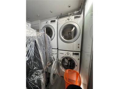 Turn keys dry cleaner For Sale. 10 years business!! this is - photo 8