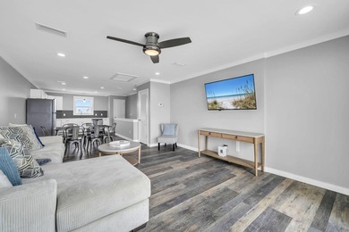 Directly across the street from the Gulf, this 2 bedroom, 2 - photo 7