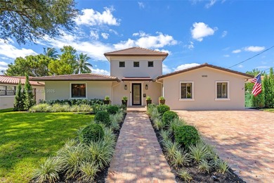 (private lake, pond, creek) Home For Sale in Miami Lakes Florida