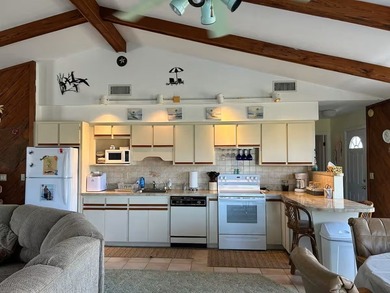 Step back to a simpler time in this charming coastal retreat - photo 5