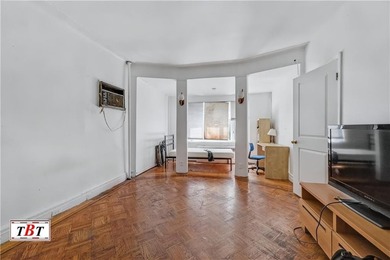 A rare, detached two-family triplex with incredible potential - photo 8