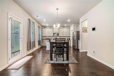 Welcome to this elegant 4-bedroom, 2.5-bath traditional home in - photo 12