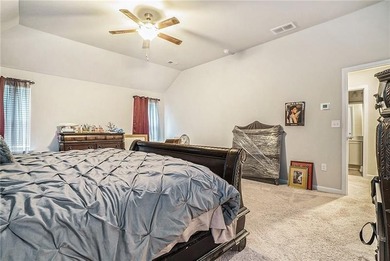 Welcome to this elegant 4-bedroom, 2.5-bath traditional home in - photo 17
