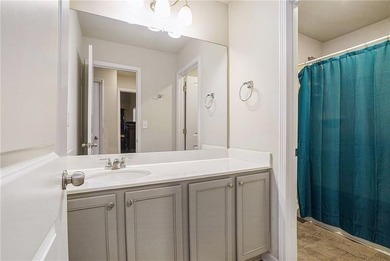 Welcome to this elegant 4-bedroom, 2.5-bath traditional home in - photo 27