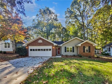 Oak Hollow Lake Home For Sale in High Point North Carolina