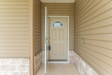 **SHORT SALE**Beautiful home on large end lot with many upgrades - photo 3