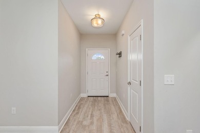 **SHORT SALE**Beautiful home on large end lot with many upgrades - photo 4