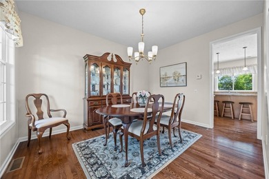 PRISTINE CONTEMPORARY COLONIAL ON A QUIET INTERIOR LOOP STREET! - photo 10