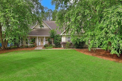 PRICE IMPROVEMENT | FRESH UPDATES | LAKE LIFESTYLE Savannah - photo 2