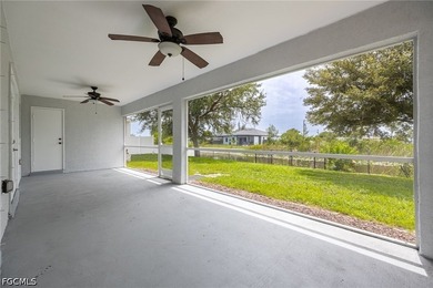 Welcome to this bright and inviting 4-bedroom, 2-bath home - photo 29