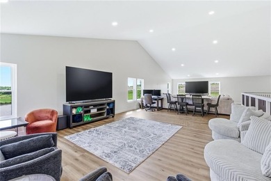 Tucked behind a grove of mature trees, this 4-bedroom - photo 29