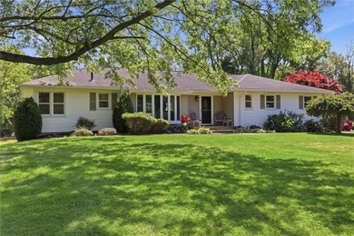 Rare opportunity to own this spacious 4 bedroom 3.5 bath ranch - photo 1
