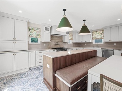 GREAT NECK VILLAGE PRIME LOCATION! Renovated And Move-In Ready - photo 12