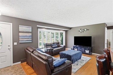 Rare opportunity to own this spacious 4 bedroom 3.5 bath ranch - photo 6
