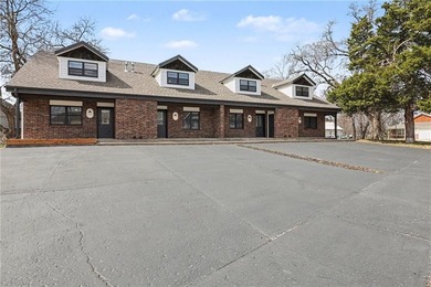 This beautifully updated 1.5-story interior-unit townhome blends - photo 18