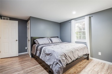 Welcome to 10 Gueymar Circle, a spacious 4-bedroom, 3-bath - photo 22