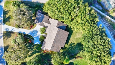 Charming 3BR, 2BA, 2CG +cart home is perfectly situated on a - photo 26