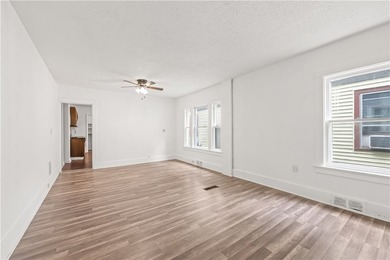 Side-by-side duplex offering a great investment opportunity - photo 4