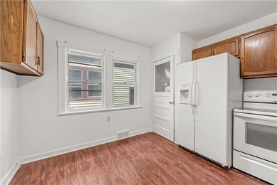 Side-by-side duplex offering a great investment opportunity - photo 10