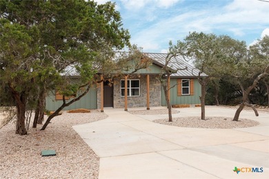 Lake Home For Sale in Canyon Lake, Texas
