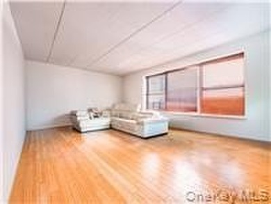Updated three-bedroom duplex in the heart of Harlem, featuring - photo 5