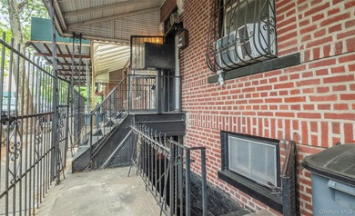 Welcome to 515 Hinsdale Street is a well-positioned multi-family - photo 4