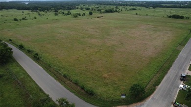 Attention investors and developers-this 9.45-acre tract located - photo 2