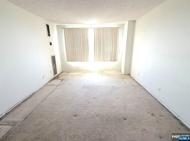 Welcome to the Mediterranean West Buildinge see this spacious 2 - photo 11