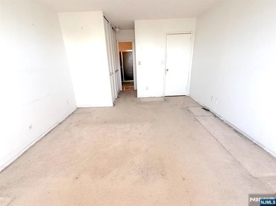 Welcome to the Mediterranean West Buildinge see this spacious 2 - photo 12