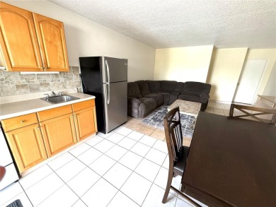 FOR SALE: Renovated 32-Room Motel on Prime Florida Beachfront - photo 5