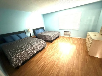 FOR SALE: Renovated 32-Room Motel on Prime Florida Beachfront - photo 7