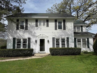 Lake Home For Sale in Janesville, Wisconsin