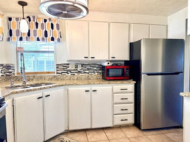 2988 Regency Cove - Winds of St. Armands South, Sarasota. Age - photo 3