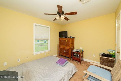 Nice 3b/2b home with a big, fenced backyard. Great floor plan - photo 19
