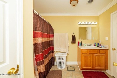 Nice 3b/2b home with a big, fenced backyard. Great floor plan - photo 25
