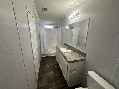 Additional listing photo 4