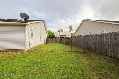 Nice 3b/2b home with a big, fenced backyard. Great floor plan - photo 33