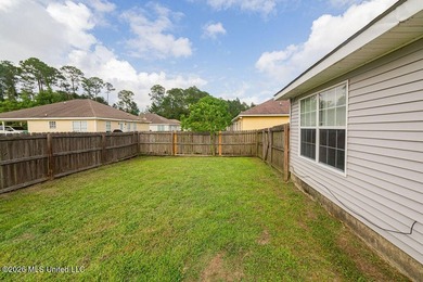 Nice 3b/2b home with a big, fenced backyard. Great floor plan - photo 34