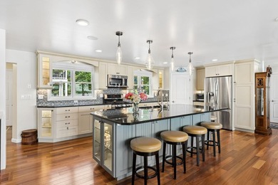 This is a rare opportunity to experience luxury lakefront living - photo 42