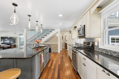 This is a rare opportunity to experience luxury lakefront living - photo 43