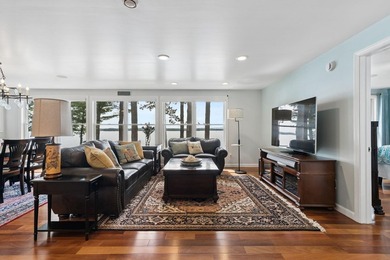 This is a rare opportunity to experience luxury lakefront living - photo 46