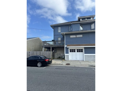 Lake Home For Sale in Chelsea Heights, New Jersey