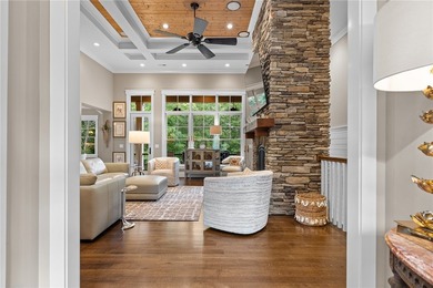 Luxury Custom Waterfront Home on Lake Hartwell! Experience - photo 5