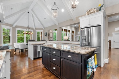 Luxury Custom Waterfront Home on Lake Hartwell! Experience - photo 10