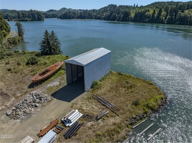 A local landmark situated at Oneatta Point on Yaquina Bay. The - photo 9