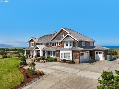 Welcome to your magnificent coastal estate in Pinehurst Estates - photo 2