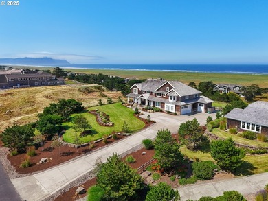 Welcome to your magnificent coastal estate in Pinehurst Estates - photo 4