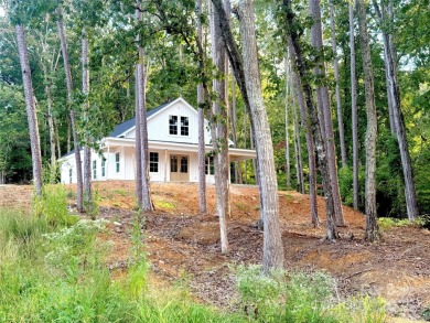 Lake Home For Sale in Mount Gilead, North Carolina