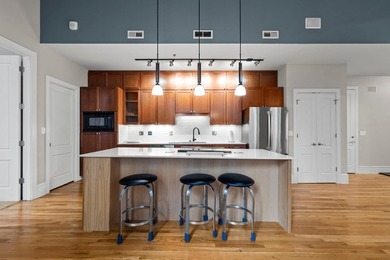 Experience elevated urban living in the Historic Great Northern - photo 4